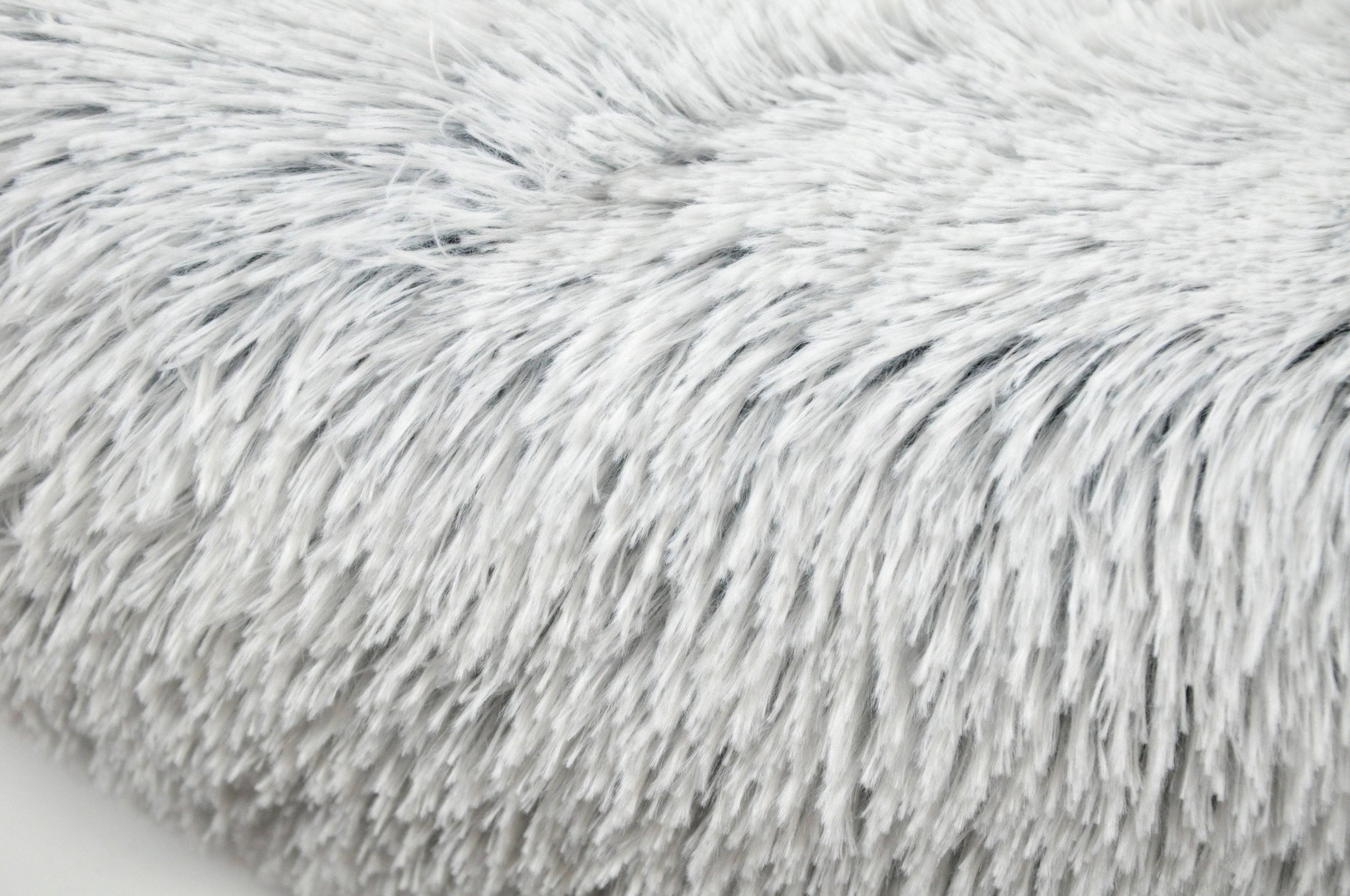 Mr. Peanut's 28-Inch OrthoPlush® Pet Bed – Snowflake White Two-Tone